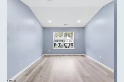 4 Derby St, East Orange, NJ 07018 - Photo 12