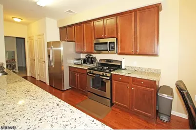 101 Welsh Pl, Morris Plains, NJ 07950 - Photo 4