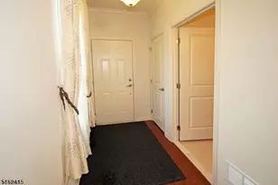 101 Welsh Pl, Morris Plains, NJ 07950 - Photo 10
