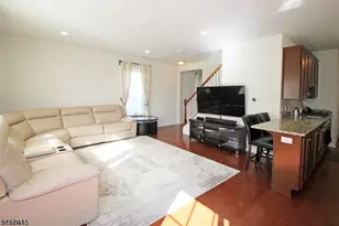 101 Welsh Pl, Morris Plains, NJ 07950 - Photo 6