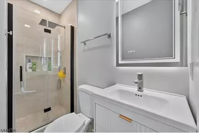 603 Lincoln Blvd, Middlesex, NJ 08846 - Photo 8