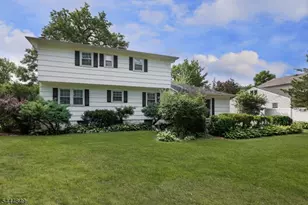 39 St Germain Dr, Clark Township, NJ 07066 - Photo 32