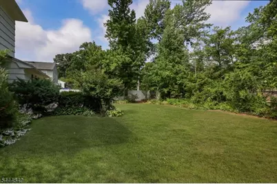 39 Saint Germain Dr, Clark Township, NJ 07066 - Photo 34