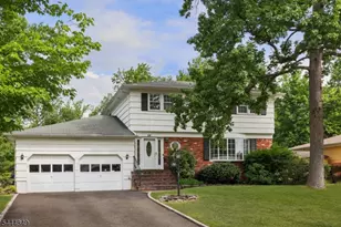 39 St Germain Dr, Clark Township, NJ 07066 - Photo 2