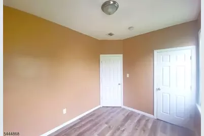 217 N 15th St, East Orange, NJ 07017 - Photo 18