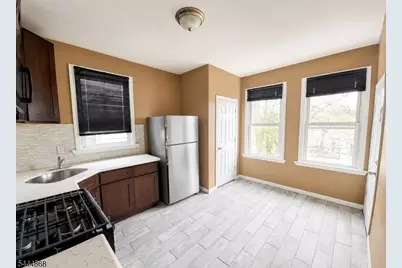 217 N 15th St, East Orange, NJ 07017 - Photo 22