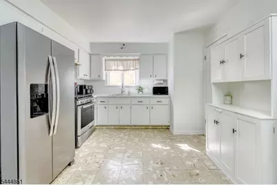 21 Avenue A #1, Lodi, NJ 07644 - Photo 4