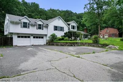 105 Ricker Dr, Ringwood, NJ 07456 - Photo 8