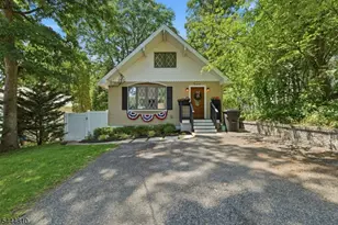 306 West End Ave, Hopatcong, NJ 07843 - Photo 2