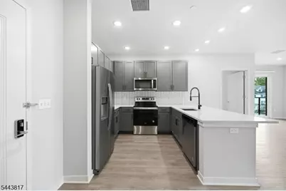 175 Morris St #309, Morristown, NJ 07960 - Photo 4