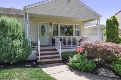 12 Whitley Ter, Clark Township, NJ 07066 - Photo 2