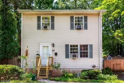 19 Franklin Pl, Hackensack, NJ 07601 - Photo 1