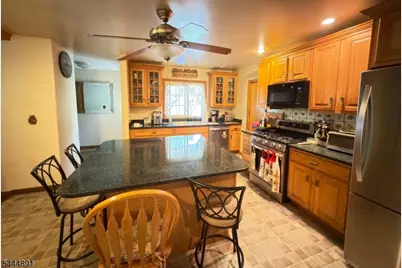 24 Beardslee Rd, Millstone Borough, NJ 08844 - Photo 4