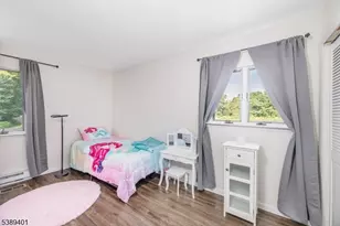 8 Pond Dr, Vernon, NJ 07422 - Photo 18
