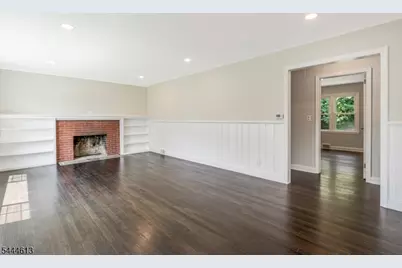 263 N Jackson Ave, North Plainfield, NJ 07060 - Photo 6
