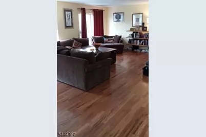 4 Colgate Dr, Newark, NJ 07103 - Photo 2
