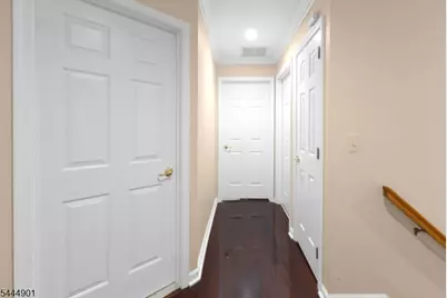 72 Albert Ct, Parsippany, NJ 07054 - Photo 24