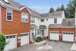 72 Albert Ct, Parsippany, NJ 07054 - Photo 2