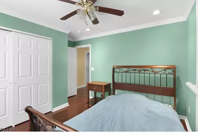 72 Albert Ct, Parsippany, NJ 07054 - Photo 18