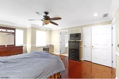 72 Albert Ct, Parsippany, NJ 07054 - Photo 20