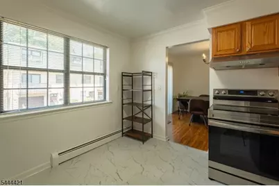 768 Springfield Ave #B2, Summit, NJ 07901 - Photo 4