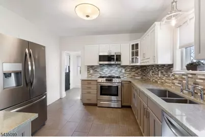 15 Main St, Clinton Township, NJ 08801 - Photo 8