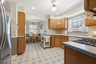 358 Galloping Hill Rd, Roselle Park, NJ 07204 - Photo 8