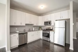 104 Arlene Ct, Parsippany, NJ 07950 - Photo 6