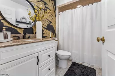 19 Willie St, Haledon, NJ 07508 - Photo 20