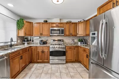 19 Willie St, Haledon, NJ 07508 - Photo 14