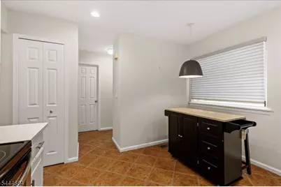 2 Countryside Dr, Bernards Township, NJ 07920 - Photo 4