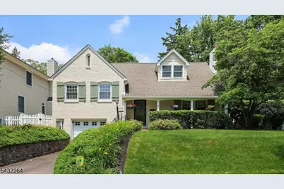 8 Cummings St, Cranford Township, NJ 07016 - Photo 2