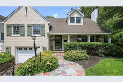 8 Cummings St, Cranford Township, NJ 07016 - Photo 1