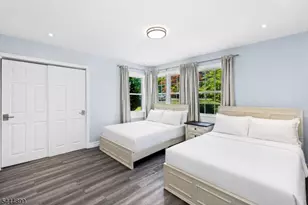 140 N Farview Ave, Paramus, NJ 07652 - Photo 12