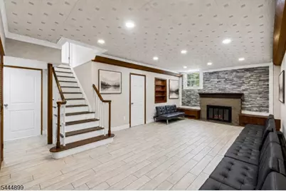 140 N Farview Ave, Paramus, NJ 07652 - Photo 18