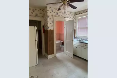 24 Cedar St, Bloomfield, NJ 07003 - Photo 6