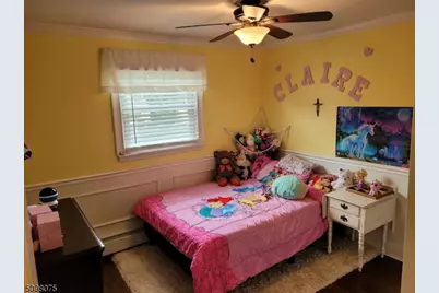 112 Sand Rd, Fairfield, NJ 07004 - Photo 10