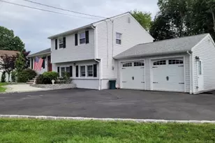 112 Sand Rd, Fairfield, NJ 07004 - Photo 2