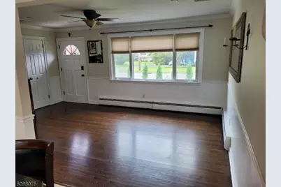112 Sand Rd, Fairfield, NJ 07004 - Photo 4