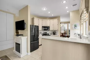 37 High Pond Ln, Bedminster Township, NJ 07921 - Photo 14