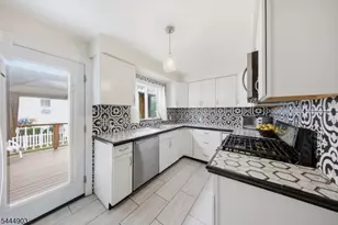 15 Spruce Pl, Denville, NJ 07834 - Photo 10