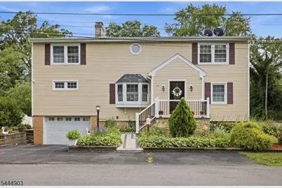 15 Spruce Pl, Denville, NJ 07834 - Photo 2