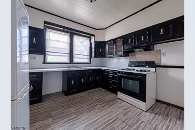 69 Wagner Pl, Irvington, NJ 07111 - Photo 10