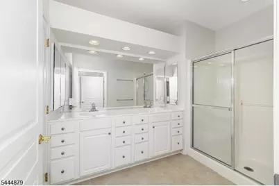 8421 Warrens Way #421, Wanaque, NJ 07465 - Photo 34