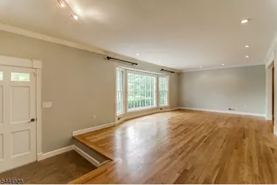 62 Candlewood Dr, New Providence, NJ 07974 - Photo 4