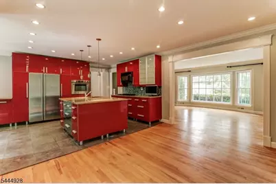 62 Candlewood Dr, New Providence, NJ 07974 - Photo 6