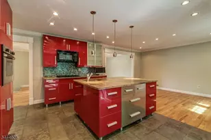 62 Candlewood Dr, New Providence, NJ 07974 - Photo 8