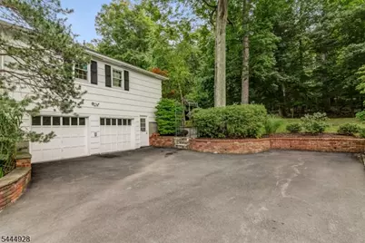 62 Candlewood Dr, New Providence, NJ 07974 - Photo 18