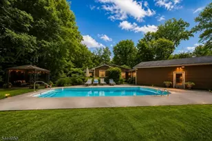 303 Cherry Valley Rd, Montgomery Township, NJ 08540 - Photo 2
