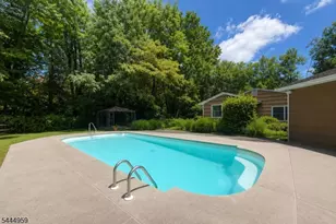 303 Cherry Valley Rd, Montgomery Township, NJ 08540 - Photo 36
